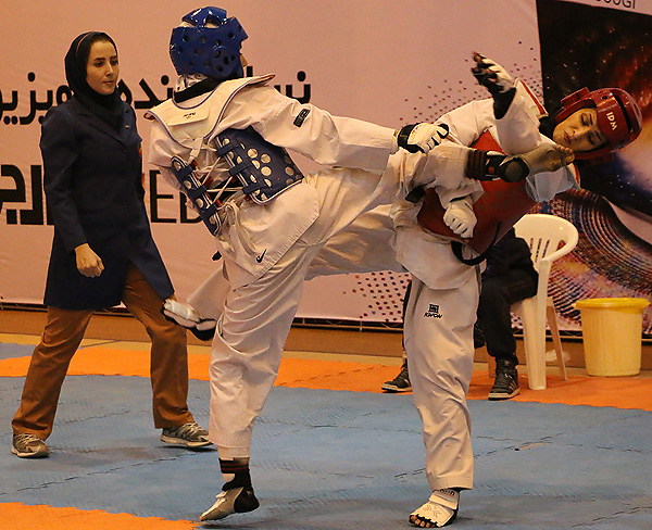 مسابقات قهرمانی کشور جوانان – بزرگسالان بانوان ؛ مدال آوران روز دوم مشخص شدند