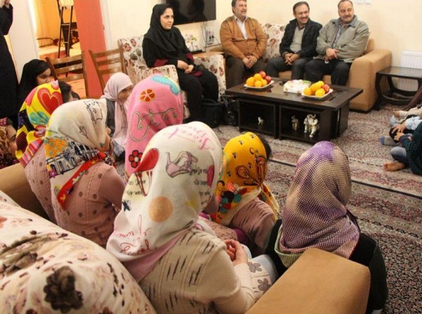 دیدار مسئولان هیئت تکواندو استان تهران از دختران موسسه خیریه ملائک